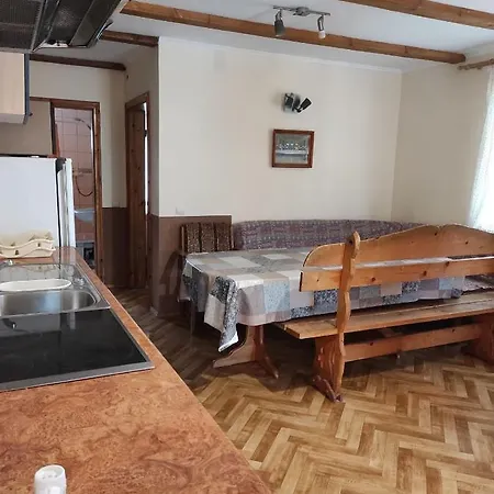 чарівний куточок アパート スラブスク